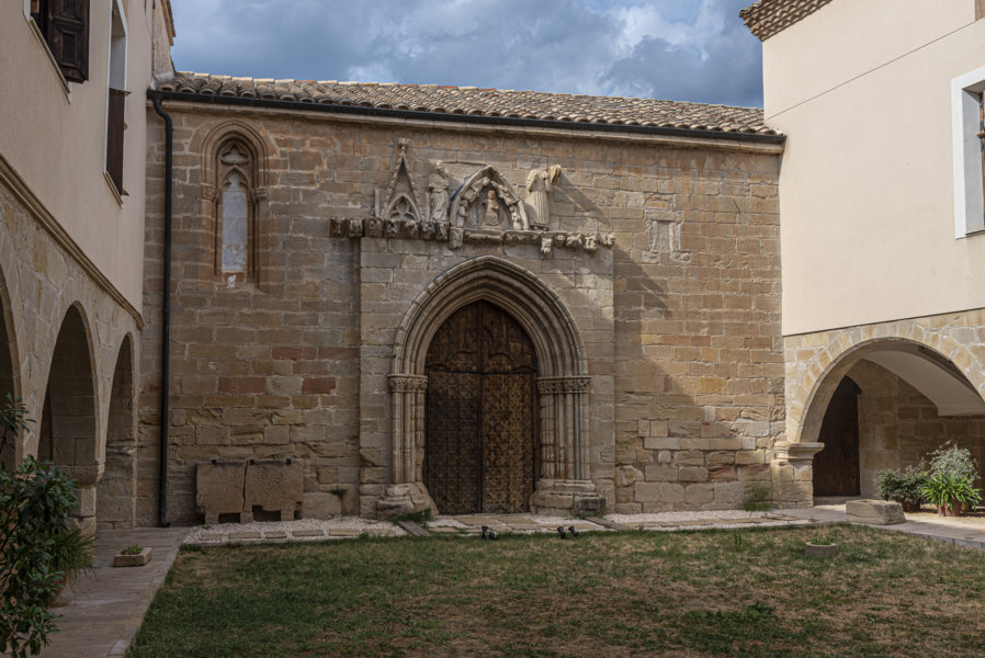 Teruel - Peñarroya de Tastavins 18 - santuario Virgen de la Fuente - ermita de Arriba.jpg